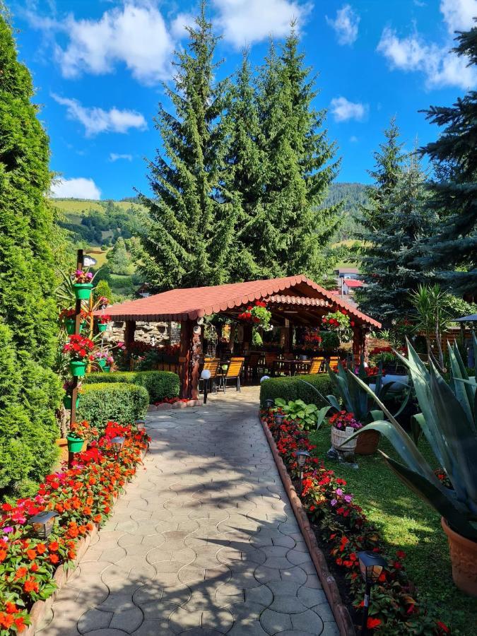 Pensiunea Orizont Farcasa Екстер'єр фото